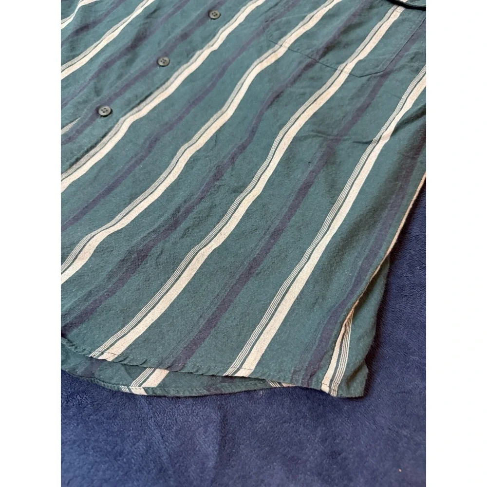 Vtg Levi's Silver Label Men's Short Sleeve Button Up Spring/Summer Shirt Green M